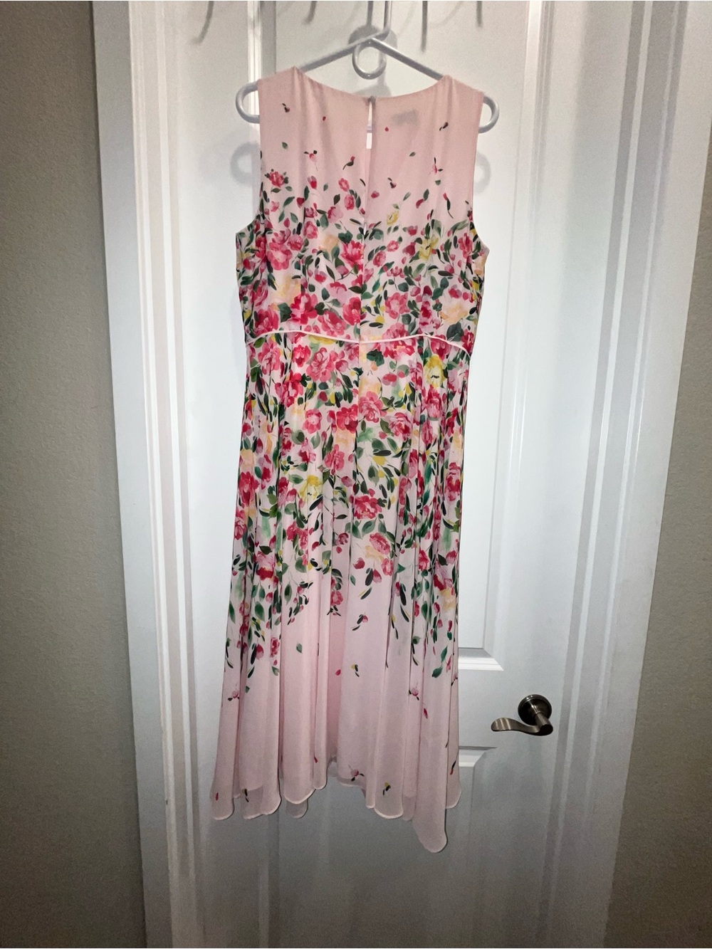 Hobbs London Floral Pink Sleeveless Midi Dress - Picture 3 of 5